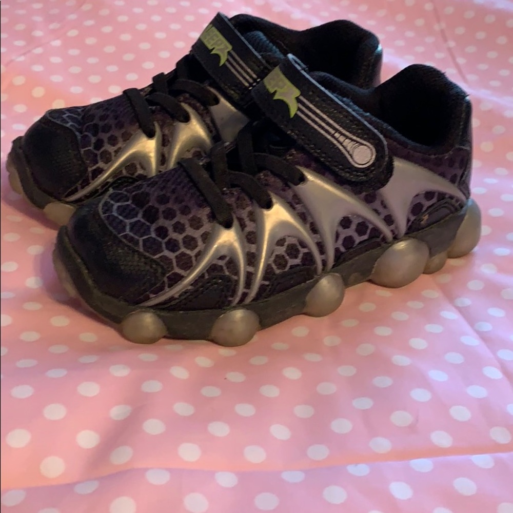 Leepz by stride rite light uptennis shoes